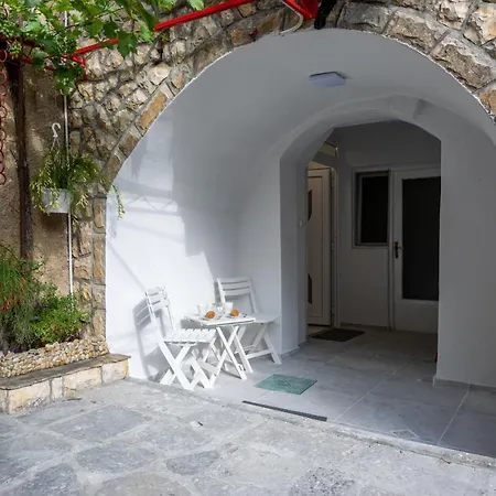 Apartment By The Sea Krk - 21632 Krk Town